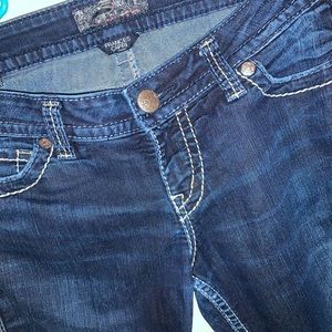 Women’s silver capris